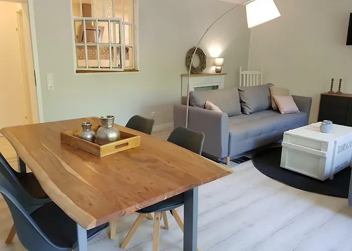 Grosse, Helle Mit 2 Balkonen Auf Dem Kastanienhof In Der Lueneburger Heide * Oetzen