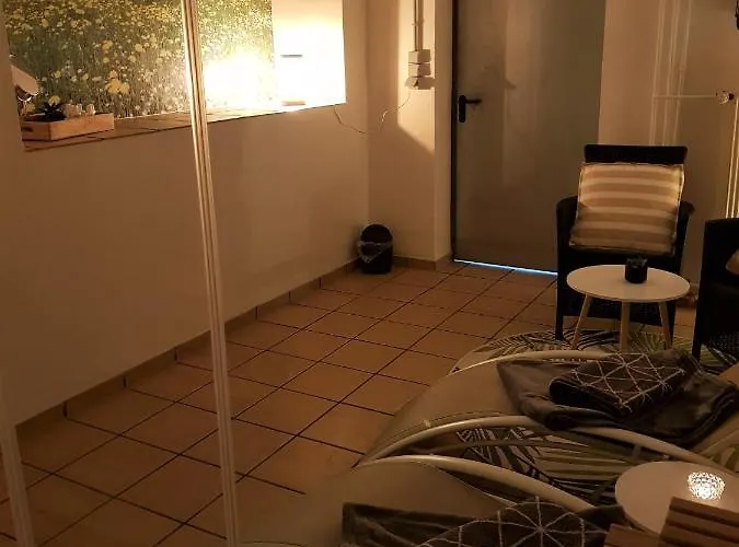 Grosse, Helle Mit 2 Balkonen Auf Dem Kastanienhof In Der Lueneburger Heide Oetzen